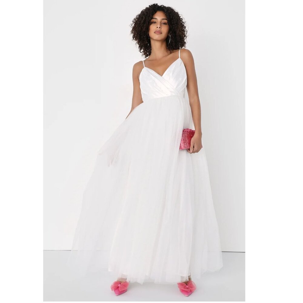 NEW Lulus Spellbinding Beauty White Glitter Sleeveless Tulle Gown Z74